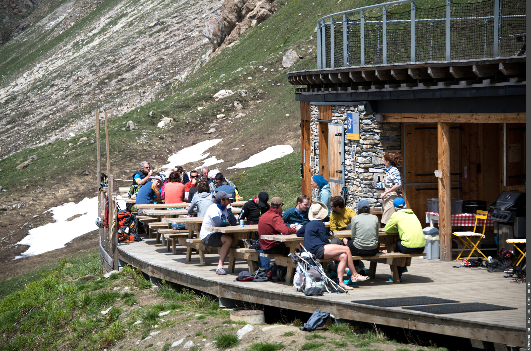 Terrasse du refuge de Prariond