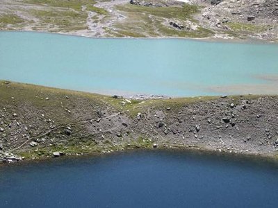 Vue sur le Lac Blanc et le Lac Noir.