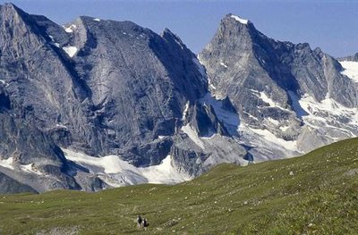 L'Aiguille de l'Epéna, les Pointes de l'Epéna et de la grande Glière.