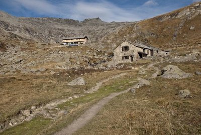 Vue sur le refuge du Fond d'Aussois (2009)