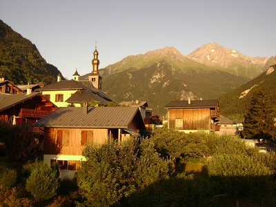 Vue sur le village de Bozel