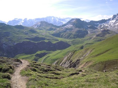 Vue sur le petit Mont-Blanc et les glaciers de la Vanoise