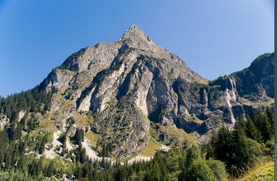 La pointe et les cascades de la Vuzelle - Commune du Planay