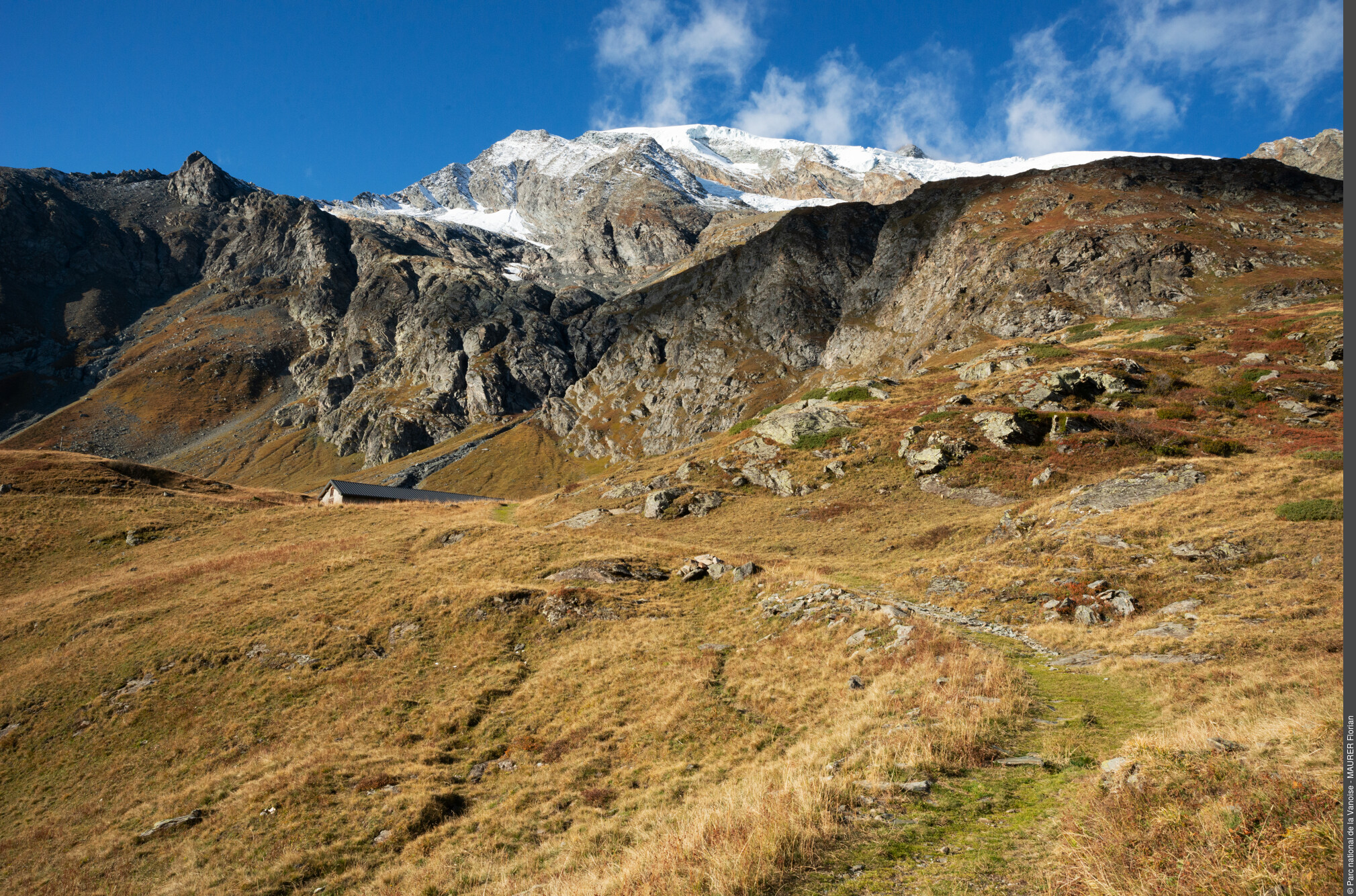 sentier d’accès au refuge de La Martin, glaciers de La Martin et de la Savinaz.