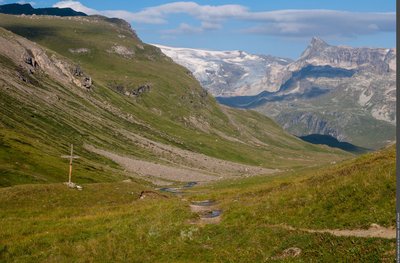 Croix de la Fontaine Gaillarde dans le Vallon de la Rocheure