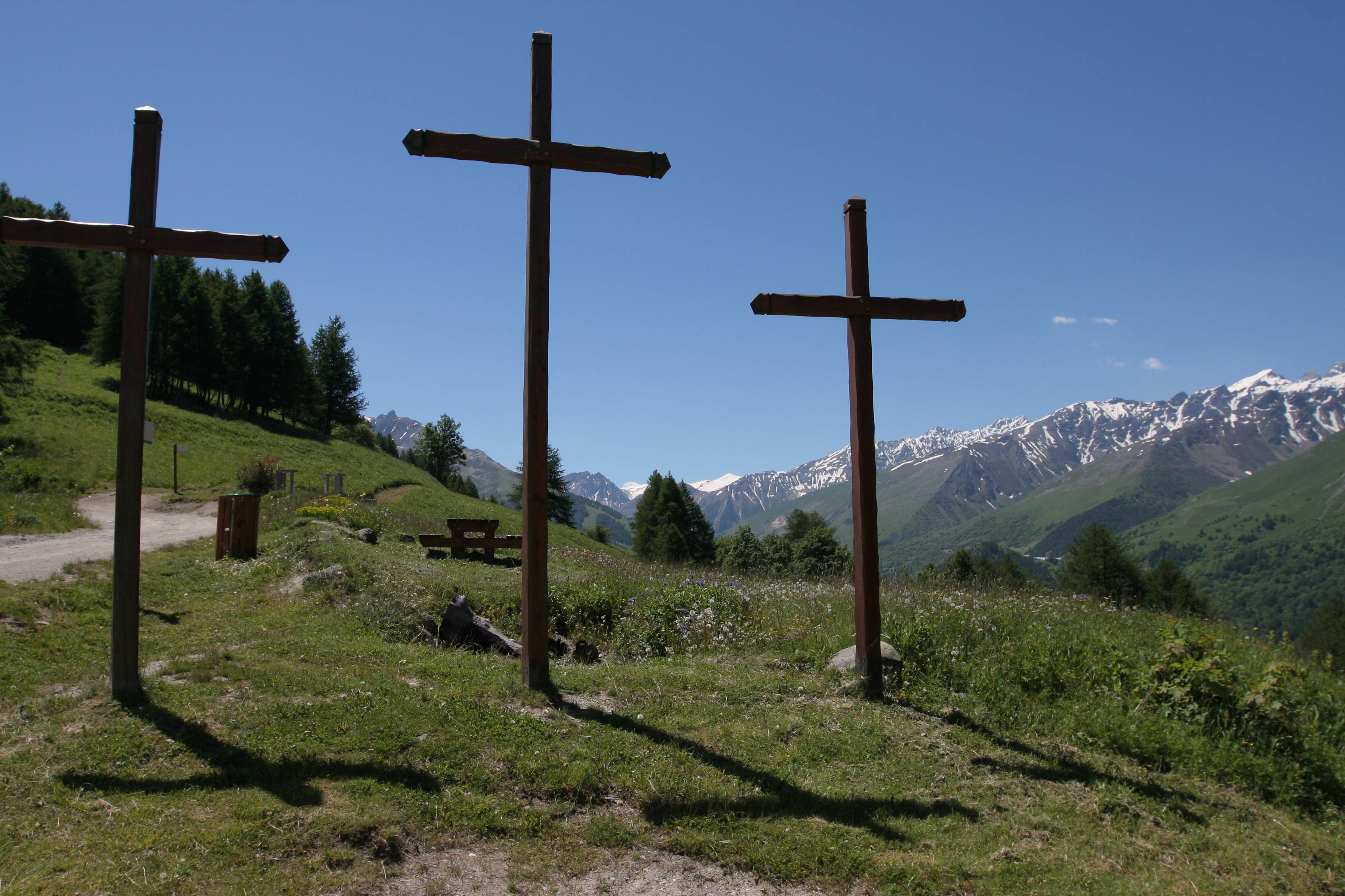 Les Trois Croix