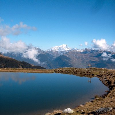 Vue sur le Mont Blanc depuis le Lac de l'Arpettaz