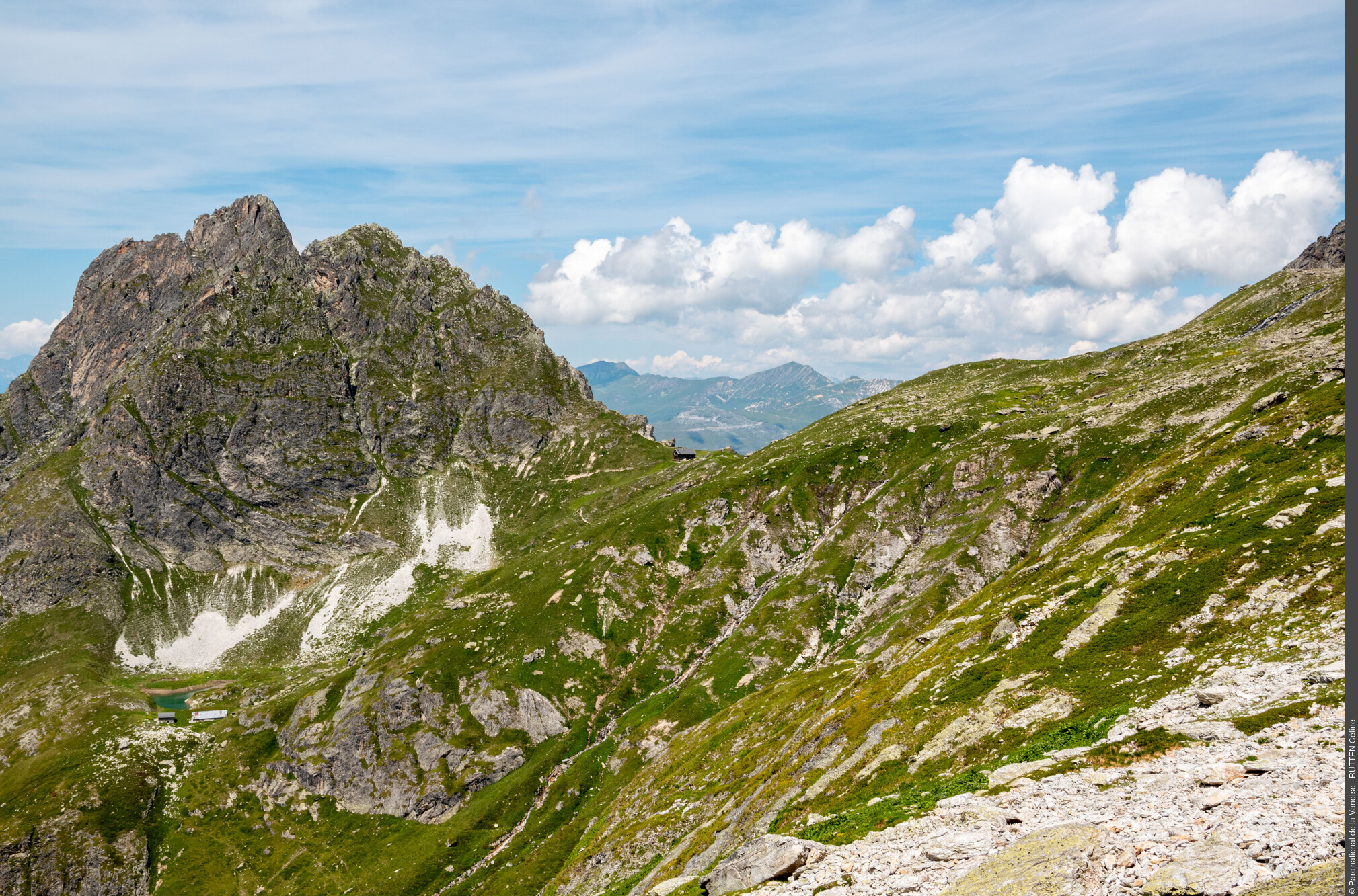 Vue vers le refuge du Grand Bec