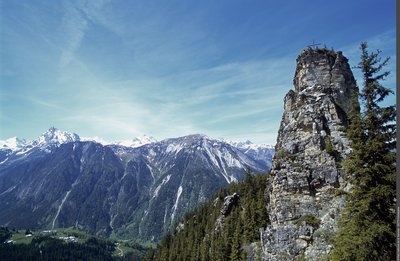 La Tour du Merle, Planay